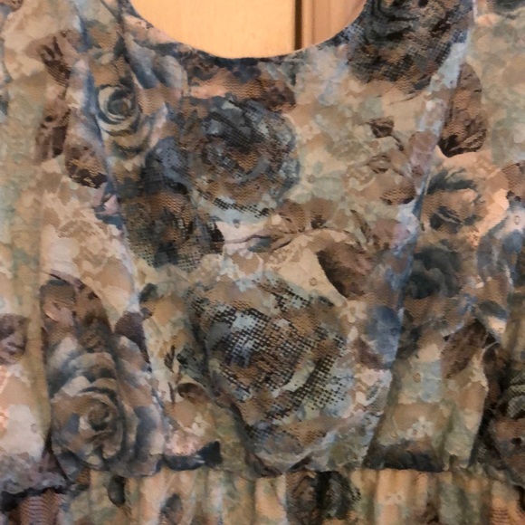 Pink Rose lace overlay dress, size L - Picture 3 of 3